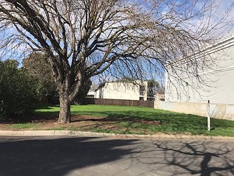 4th image of 1 Sierra Ln