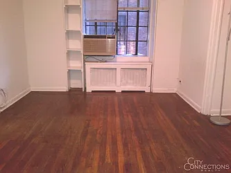 Rented by City Connections Realty