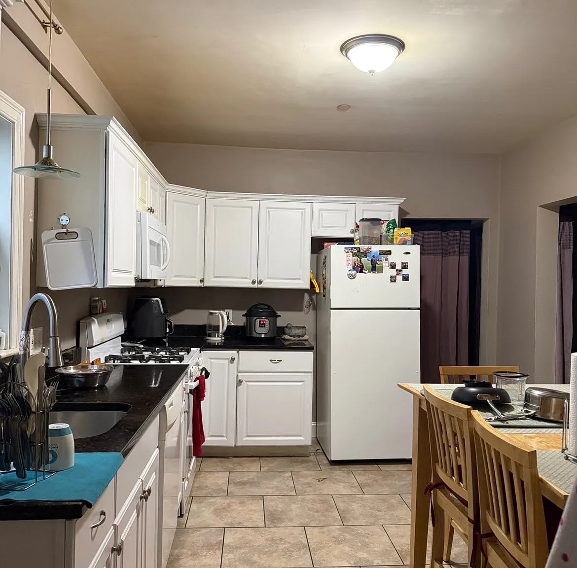 3 bed, 1100 sqft, $2,800 — Photo 1