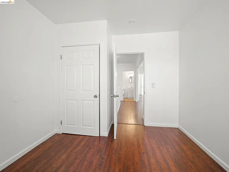 400 Bissell Ave #402 — Photo 11