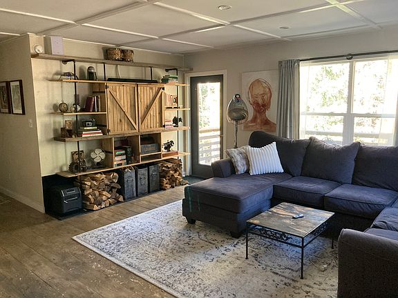 2nd image of 32546 Sullivan Dr #1