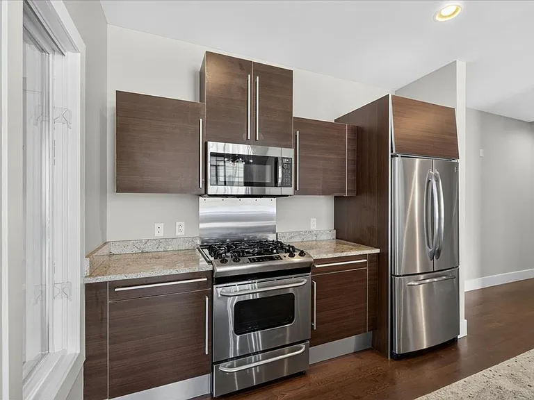 4100 Forest Park Ave #213 — Photo 19