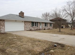 2422 W Southwind Ct, Columbus, IN 47201