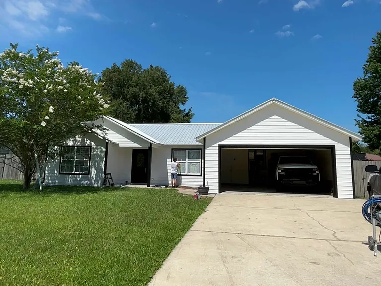 Tierra Woods Dr — Photo 1