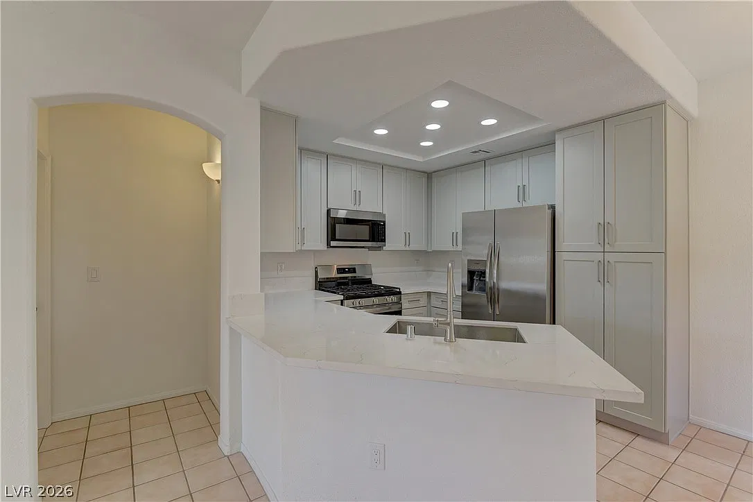 2 bed, 2.0 bath, 1149 sqft, $1,650 — Photo 2