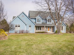 4310 Loughlin Ct S, Brookfield, WI 53005