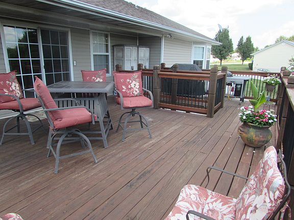 5th image of 2042 Teal Ln
