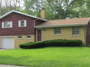 1465 W Hawkins St, Kankakee, IL 60901