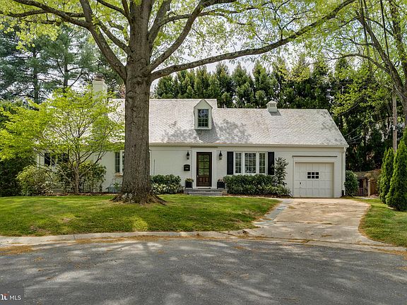 2nd image of 5206 Falmouth Ct