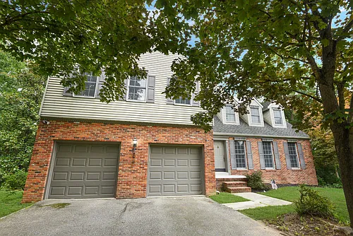 91 Premier Ct Photo 1