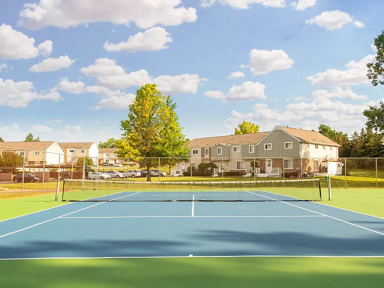Novi Ridge Apartments — Photo 20