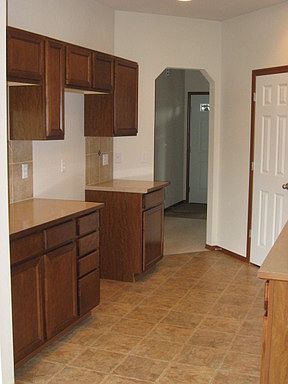 2nd image of 11922 9th Avenue Ct E