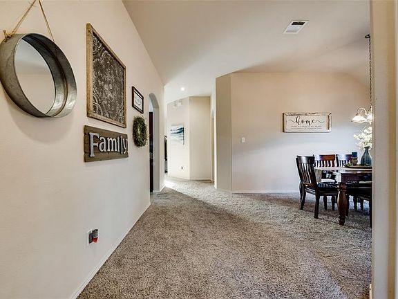 4th image of 9057 Heartwood Dr