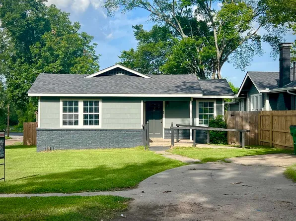 402 N Saint Mary St, Carthage, TX 75633