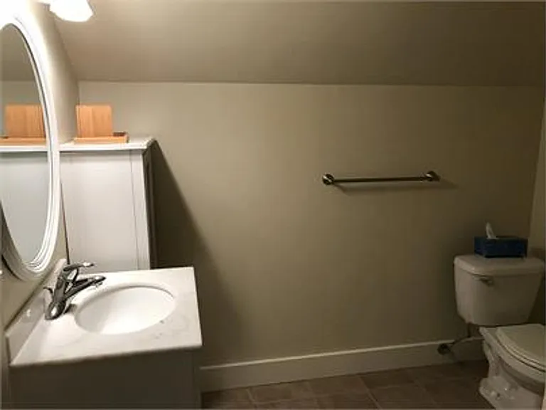 4484 Alexander St — Photo 10