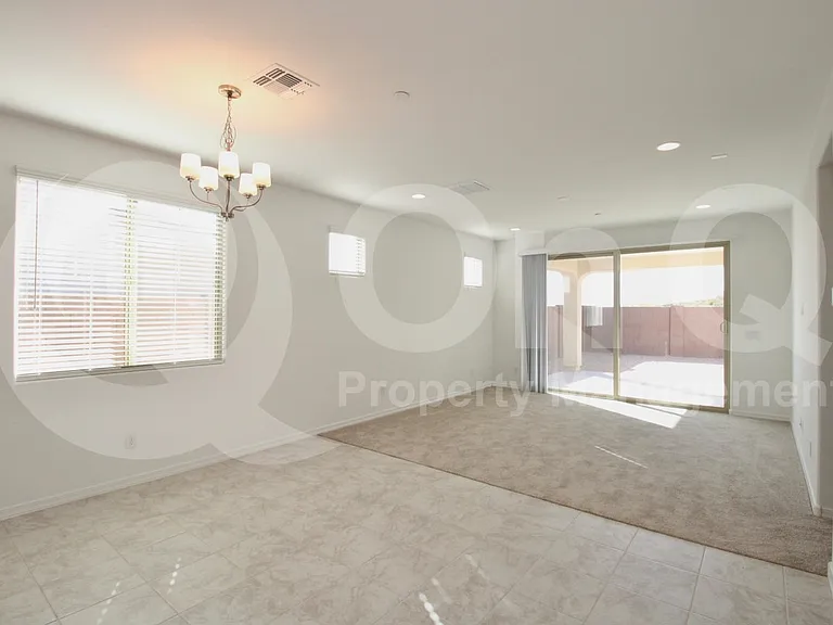 32470 N 122nd Ln — Photo 9