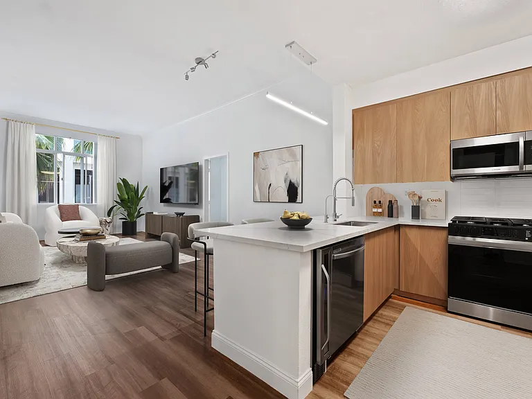 Reveal Playa Vista — Photo 17