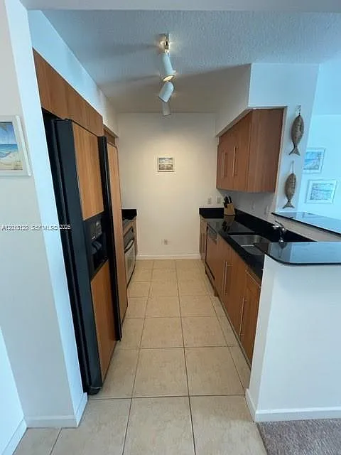One Miami East Condo — Photo 4