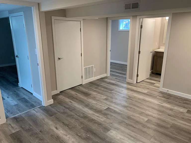 209 N Blue St — Photo 26