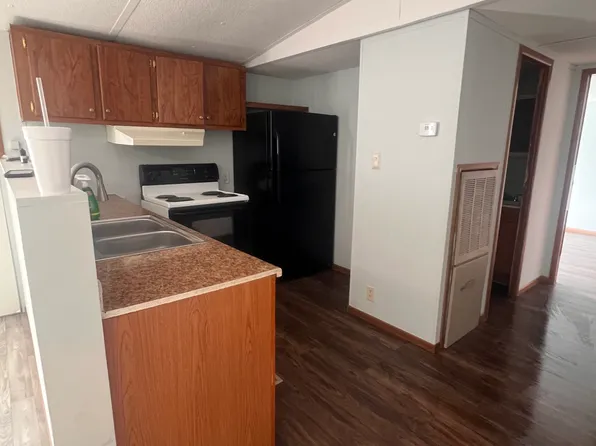 51 Hickory Ln, Vanceburg, KY 41179