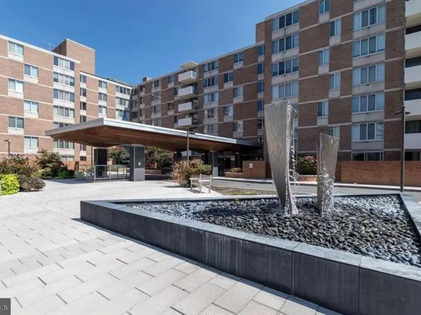 2939 Van Ness St NW APT 336, Washington, DC 20008