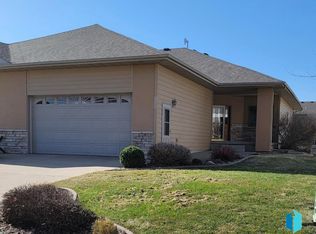 6017 Sunset Blvd, Madison, SD 57042