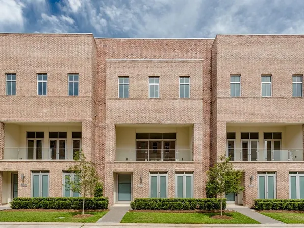 1434 Lake Pointe Pkwy, Sugar Land, TX 77478