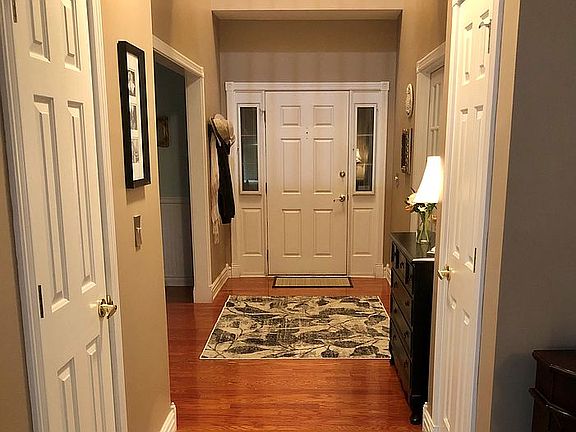 4th image of 8598 Kennestone Ln