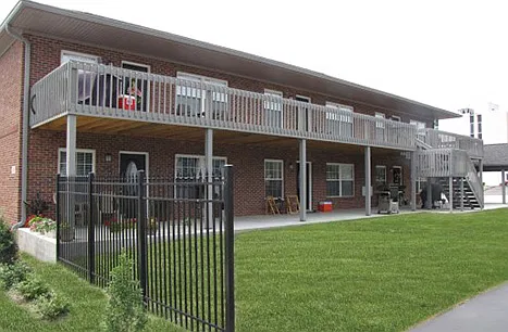 Highway 60 | Barret, Greenleaf, The Elms — Photo 1