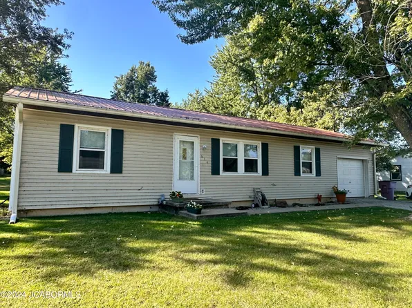 614 Cedar Ln, New Bloomfield, MO 65063
