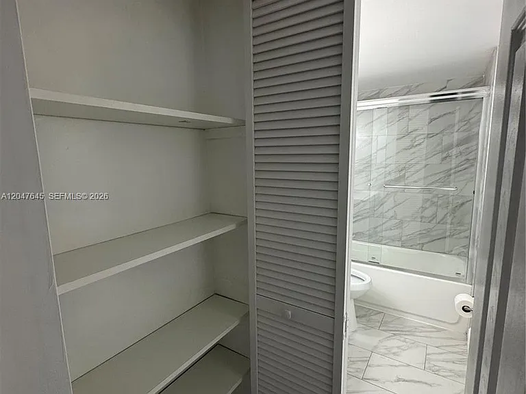 1933 SW 7th St #504 — Photo 35