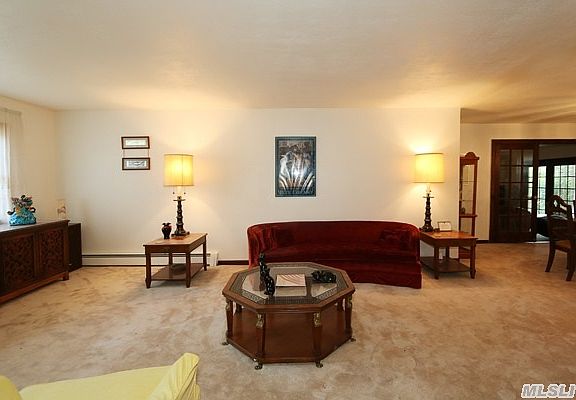 3rd image of 45 Twin Oaks Dr