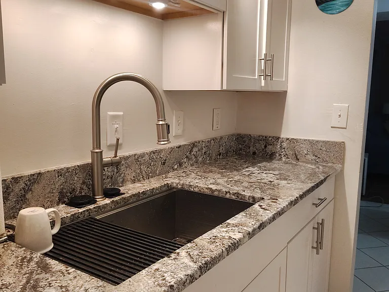 209 W Miracle Strip Pkwy #H103 — Photo 8