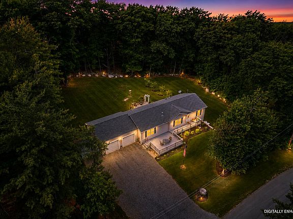 3rd image of 12 Gleason Farm Road