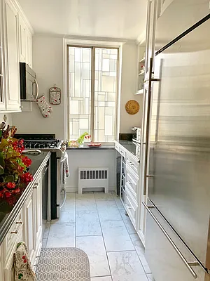 Rented by R New York | media 21