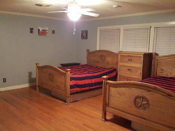 Back bedroom