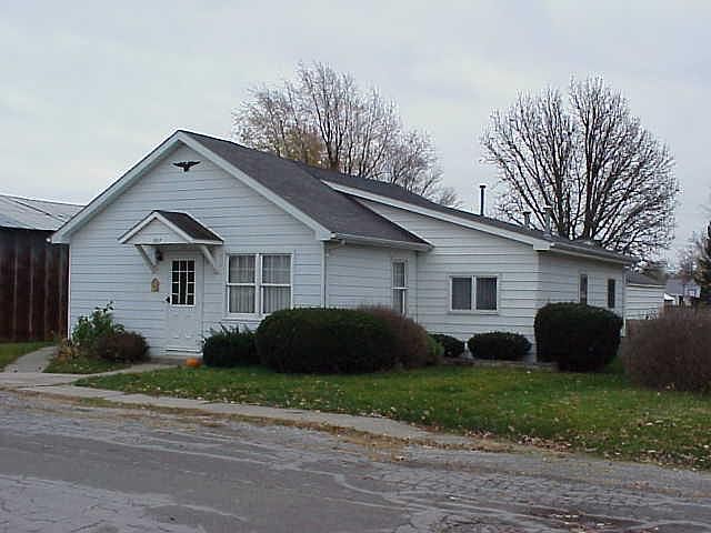 307 W Third, street view