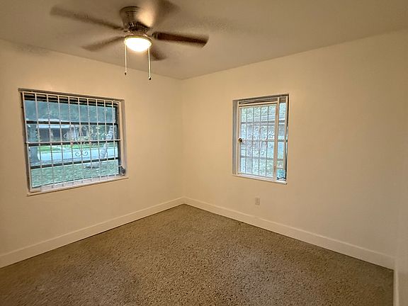 3rd image of 661 NE 138th St #661