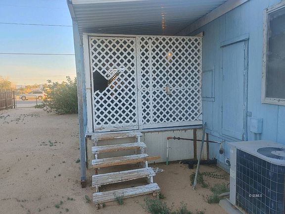 4th image of 3939 W Ward Ave