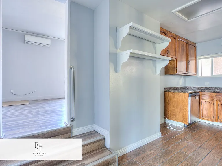 3045 Charlotte Ave — Photo 12