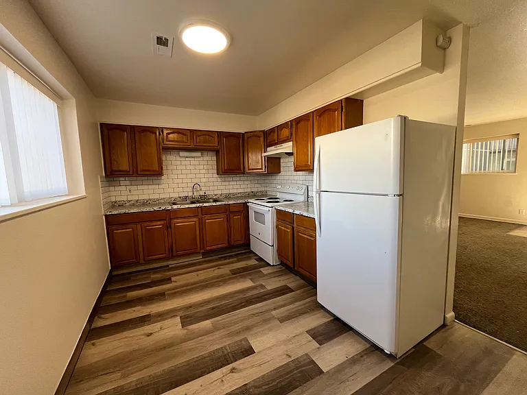 1032 Dayton St #5 — Photo 4