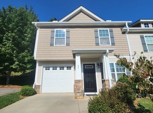 27 Barnett Shoals Dr, Weaverville, NC 28787