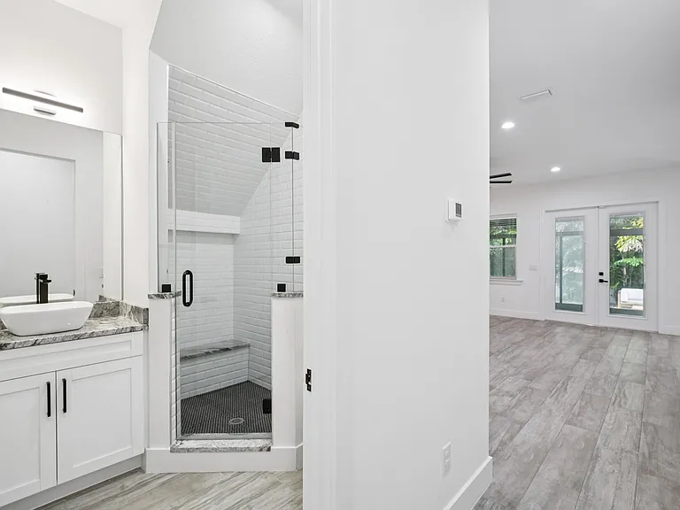 328 W Frierson Ave #1 — Photo 37