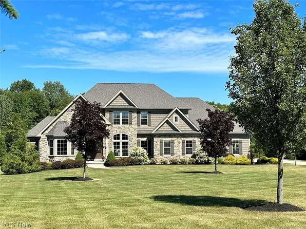 10590 Le Land Trl, Chagrin Falls, OH 44023