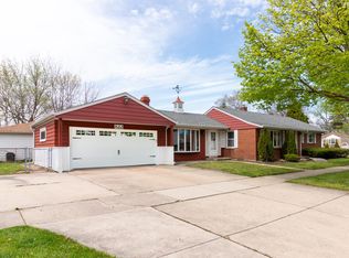 822 N Lincoln Ave, Park Ridge, IL 60068