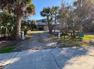 16340 Hodges Ave, Cedar Key, FL 32625