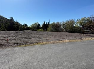 8 Tunis St #6, Placentia, NL A0B2Y0