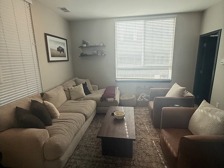 1270 Perry St #6 — Photo 2