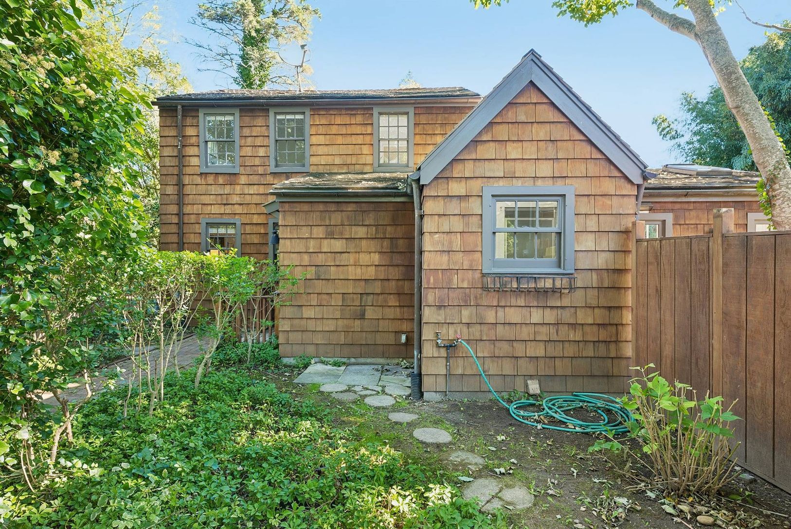  back of house 