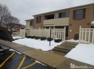 19613 Northridge Dr, Northville, MI 48167